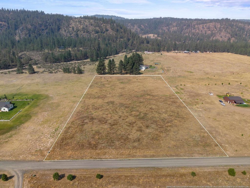 40289 N Barbara Ln, Davenport, WA 99122 photo 1