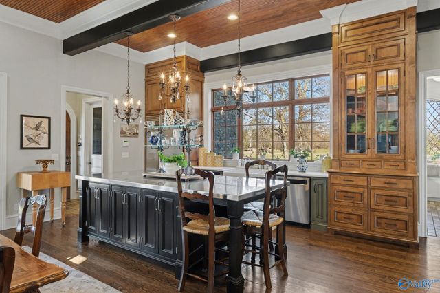 1390 Old Highway 431, Owens Cross Roads, AL 35763