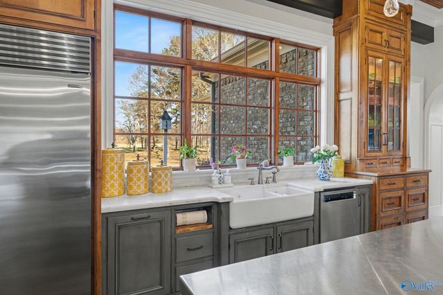 1390 Old Highway 431, Owens Cross Roads, AL 35763