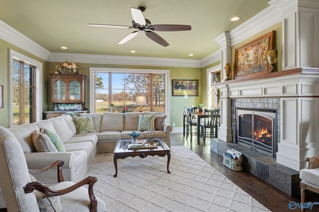 1390 Old Highway 431, Owens Cross Roads, AL 35763