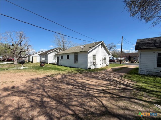 505-507-611 Avenue C, Victoria, TX 77901