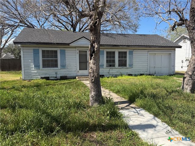 505-507-611 Avenue C, Victoria, TX 77901