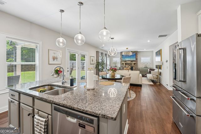 122 Grove View Road, Woodstock, GA 30189