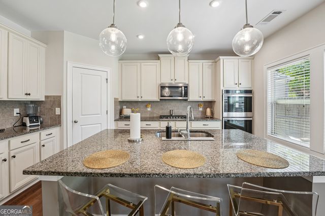 122 Grove View Road, Woodstock, GA 30189