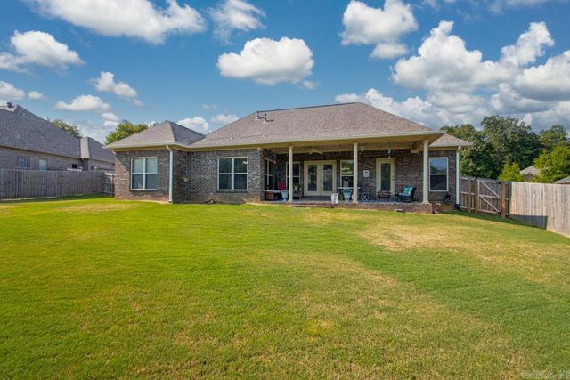 1308 Nature Way Dr, Benton, AR 72019