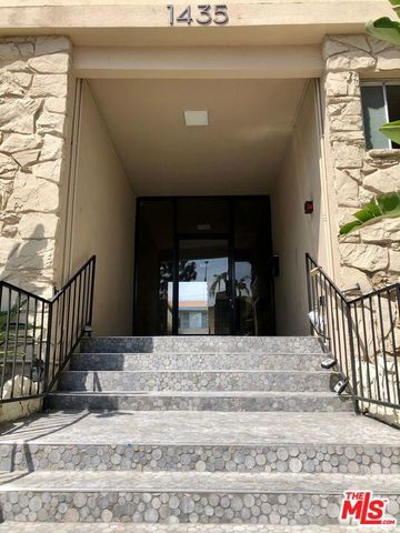 1435 N Fairfax Avenue 11, West Hollywood, CA 90046