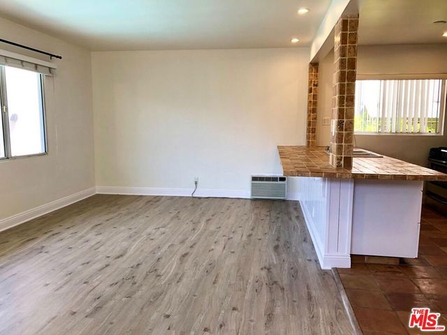 1435 N Fairfax Avenue 11, West Hollywood, CA 90046