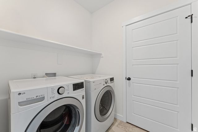 11326 S LAKE RUN RD, South Jordan, UT 84009