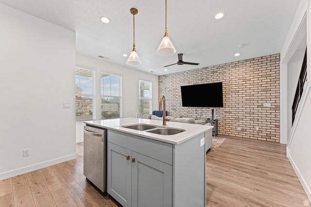 11326 S LAKE RUN RD, South Jordan, UT 84009