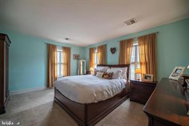 1300 BEAR TAVERN RD, Titusville, NJ 08560