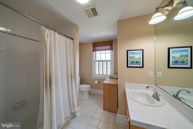 1300 BEAR TAVERN RD, Titusville, NJ 08560