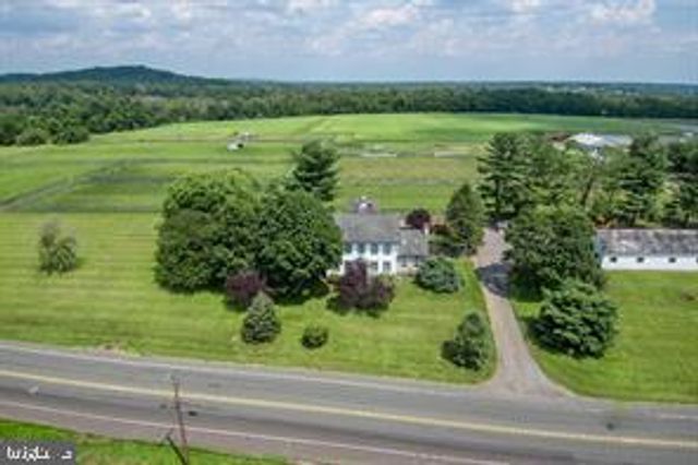 1300 BEAR TAVERN RD, Titusville, NJ 08560