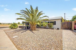 7753 E Earll Drive, Scottsdale, AZ 85251