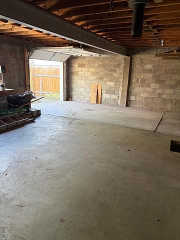937 Palmer Ave, Pueblo, CO 81004