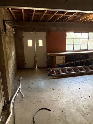 937 Palmer Ave, Pueblo, CO 81004