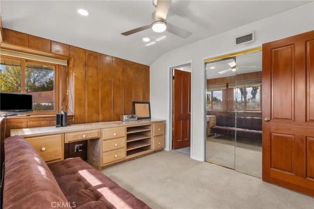 12823 Delano, North Hollywood, CA 91606