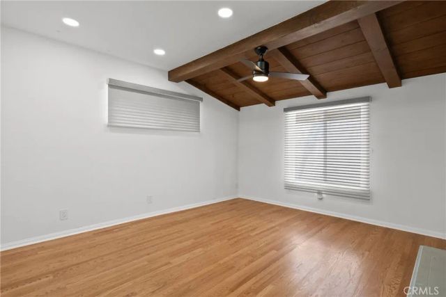 12823 Delano, North Hollywood, CA 91606