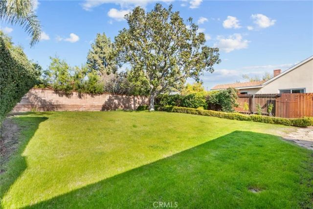 12823 Delano, North Hollywood, CA 91606