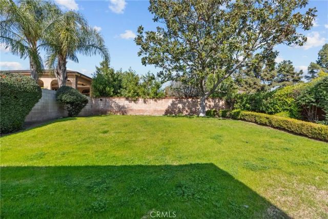 12823 Delano, North Hollywood, CA 91606