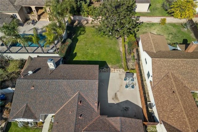 12823 Delano, North Hollywood, CA 91606