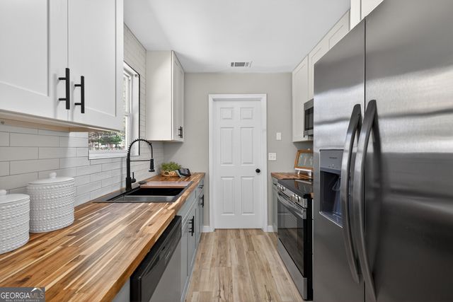 149 Bonnies Way, Jenkinsburg, GA 30234