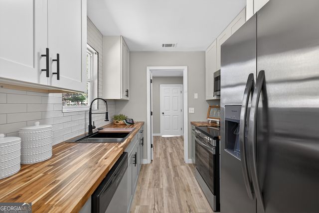 149 Bonnies Way, Jenkinsburg, GA 30234