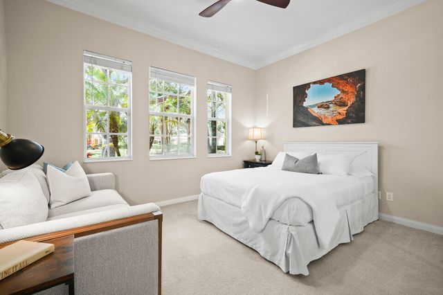 127 Sardinia Circle, Jupiter, FL 33458