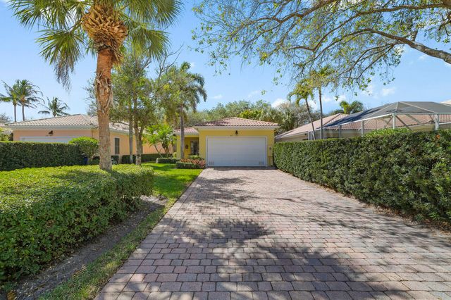 127 Sardinia Circle, Jupiter, FL 33458