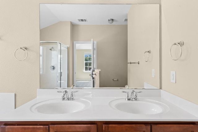 458 Nottingham LOOP, Kyle, TX 78640