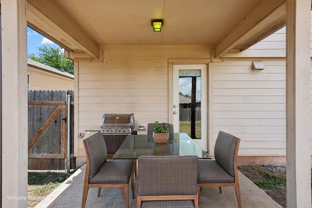458 Nottingham LOOP, Kyle, TX 78640