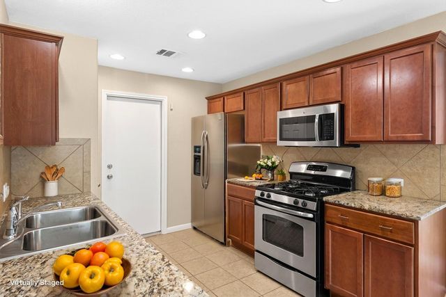 458 Nottingham LOOP, Kyle, TX 78640