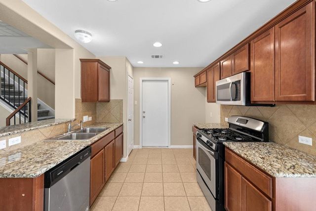 458 Nottingham LOOP, Kyle, TX 78640