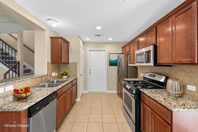 458 Nottingham LOOP, Kyle, TX 78640
