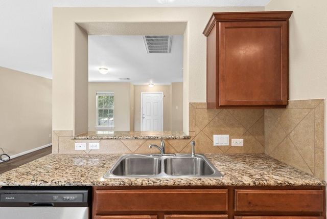 458 Nottingham LOOP, Kyle, TX 78640