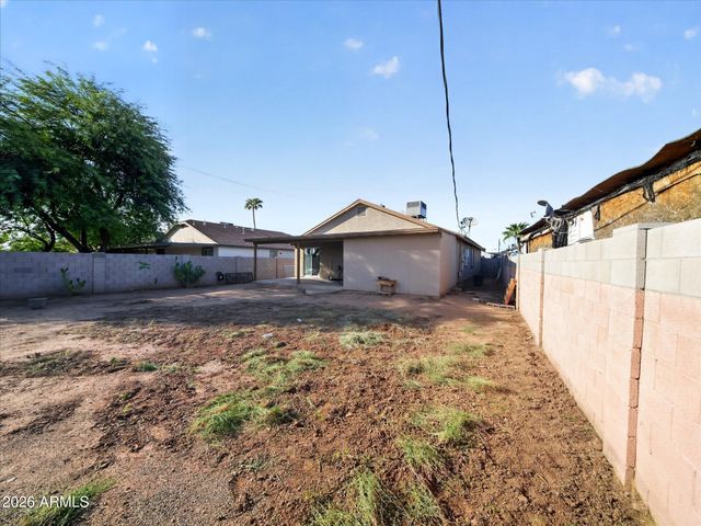 1725 E PUEBLO Avenue, Phoenix, AZ 85040