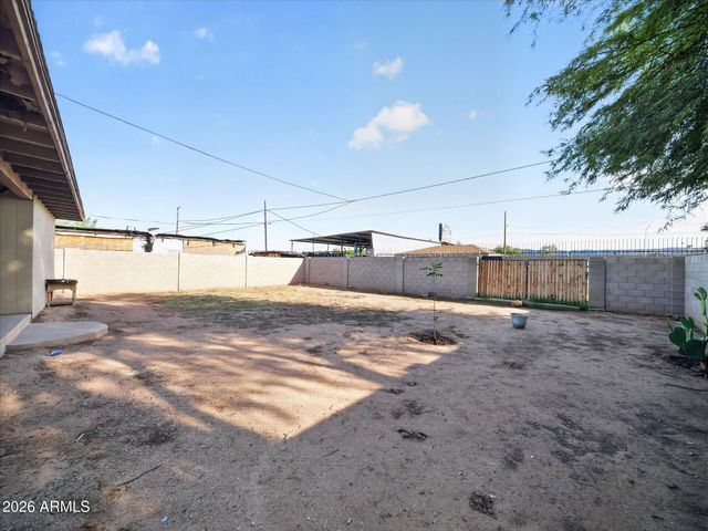 1725 E PUEBLO Avenue, Phoenix, AZ 85040