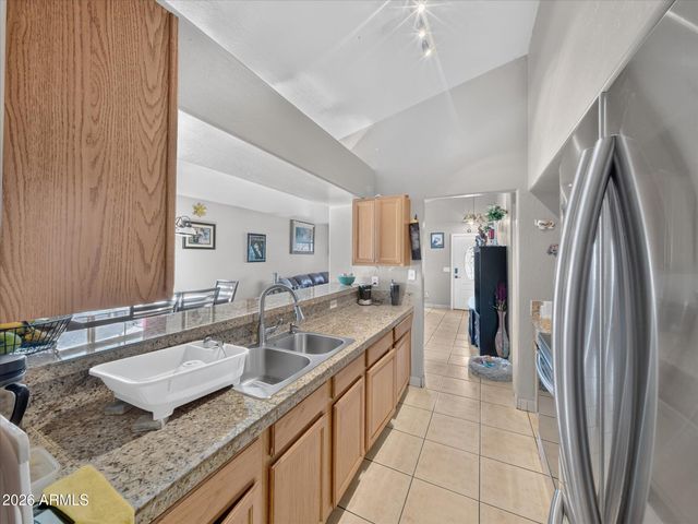 1725 E PUEBLO Avenue, Phoenix, AZ 85040