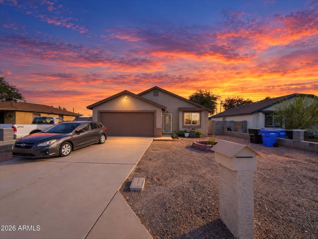 1725 E PUEBLO Avenue, Phoenix, AZ 85040