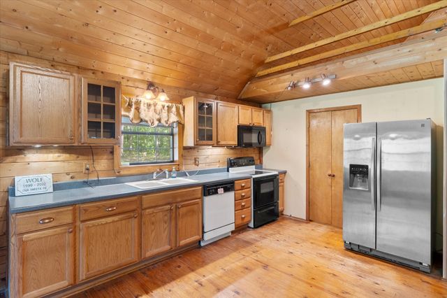 229 County Road 4554, Winnsboro, TX 75494