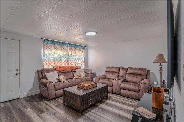 6621 BANDURA AVENUE, New Port Richey, FL 34653