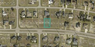 221 Kismet PKWY W, Cape Coral, FL 33993