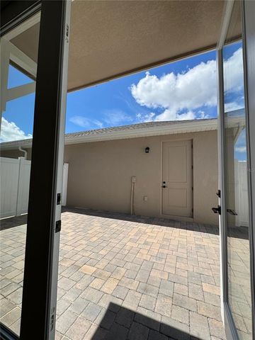 15208 BLUE PEACOCK LANE, Winter Garden, FL 34787