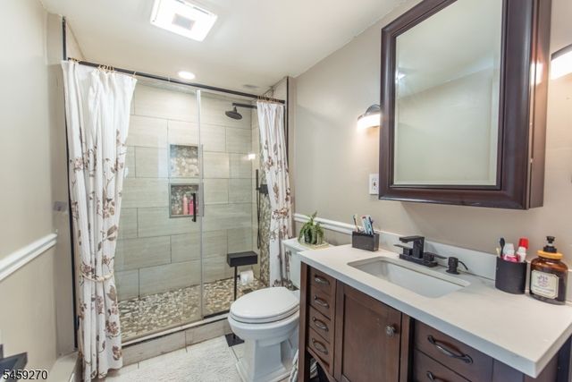 188 Old Howard Blvd, Roxbury Twp., NJ 07856
