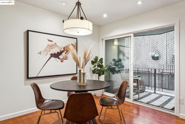 22 Moss Ave 107, Oakland, CA 94610