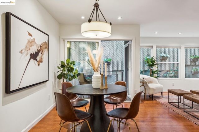 22 Moss Ave 107, Oakland, CA 94610