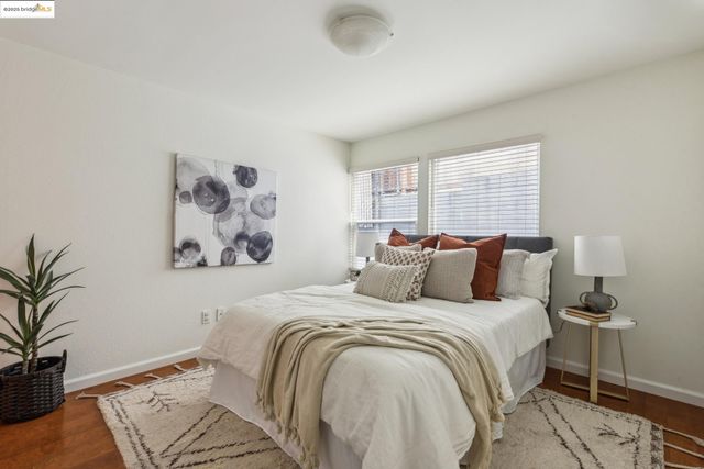 22 Moss Ave 107, Oakland, CA 94610