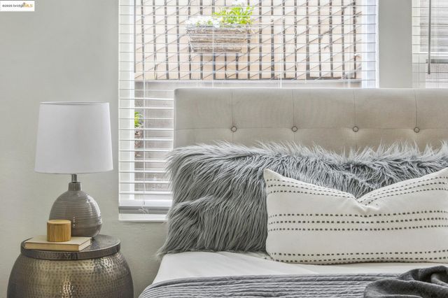 22 Moss Ave 107, Oakland, CA 94610