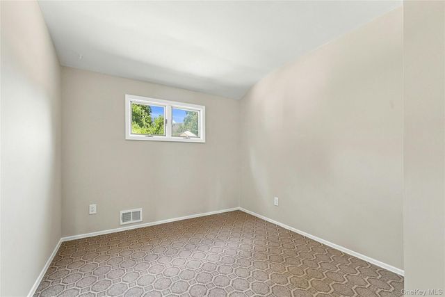 79 39th Street, Islip, NY 11751