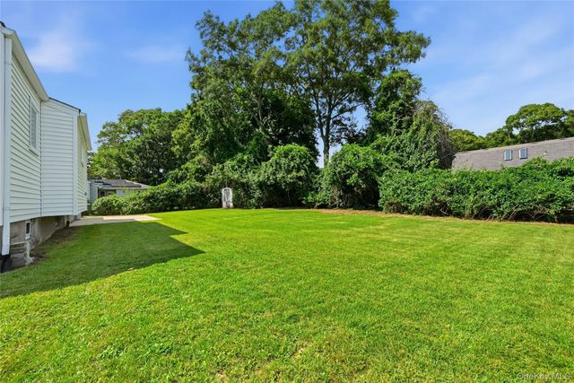 79 39th Street, Islip, NY 11751