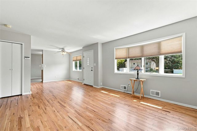 79 39th Street, Islip, NY 11751